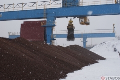 Sektor Energetyczny - rozładunek pelletu z masłosza zimą